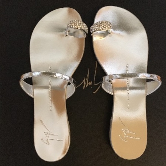 Giuseppe Zanotti - Rock 10 Infradito US 7.5 | IT 37.5 (NIB)